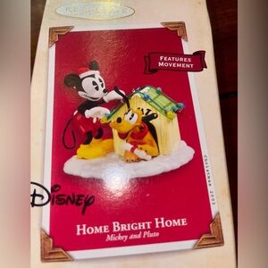 Hallmark - Keepsake Disney Festive Mickey and Pluto Christmas Ornament